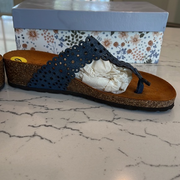 Sophia Milano Brina Leather sandal 🩴 - Picture 6 of 17